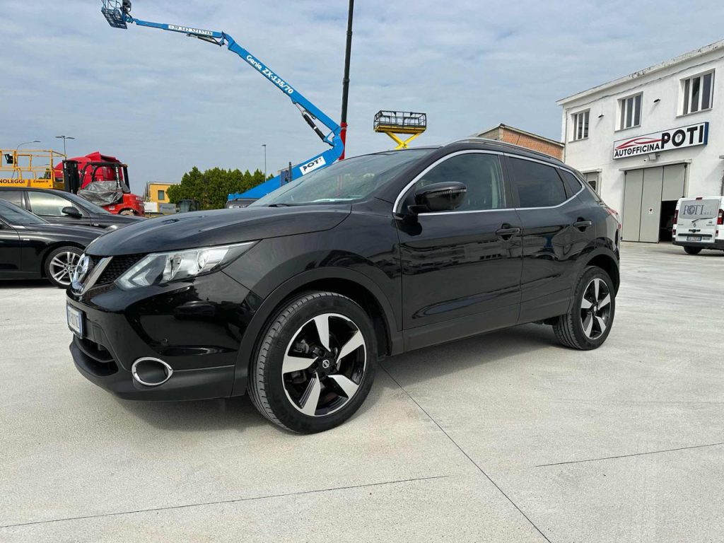 NISSAN Qashqai usata