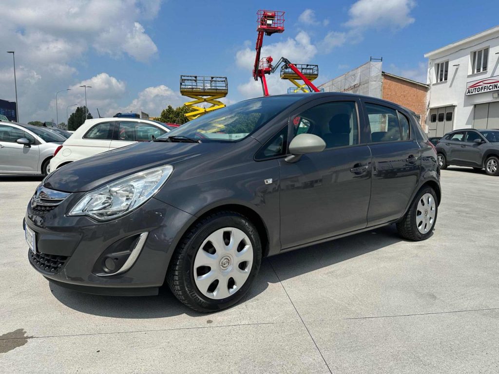 OPEL Corsa usata
