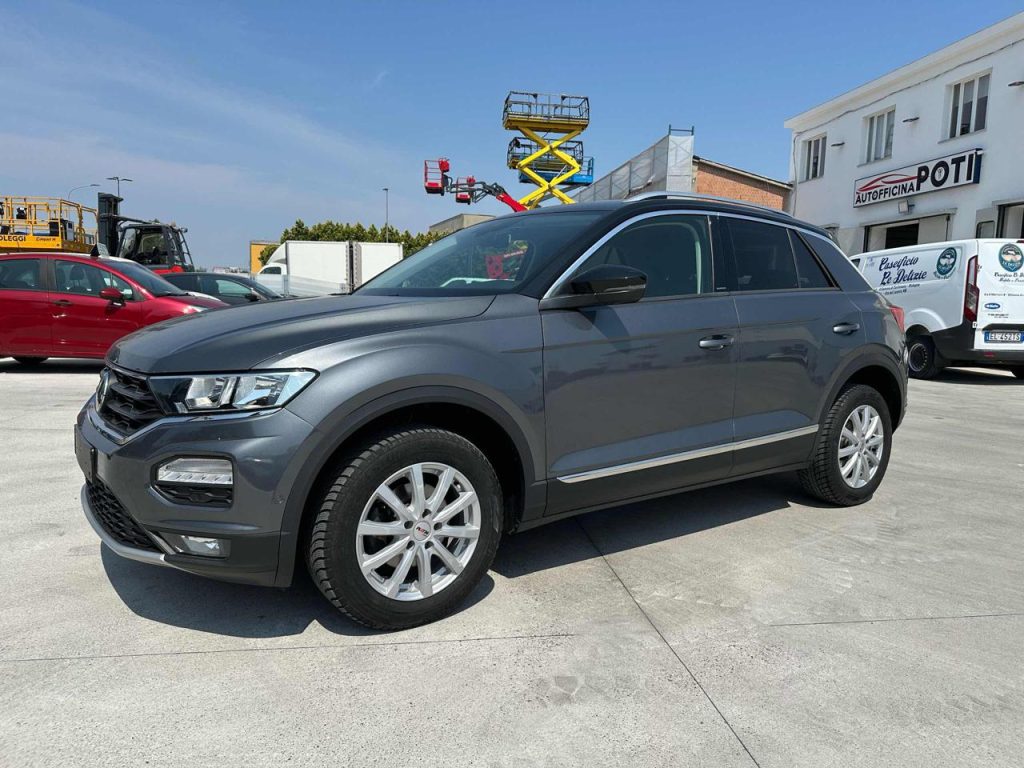 VOLKSWAGEN T-Roc usata