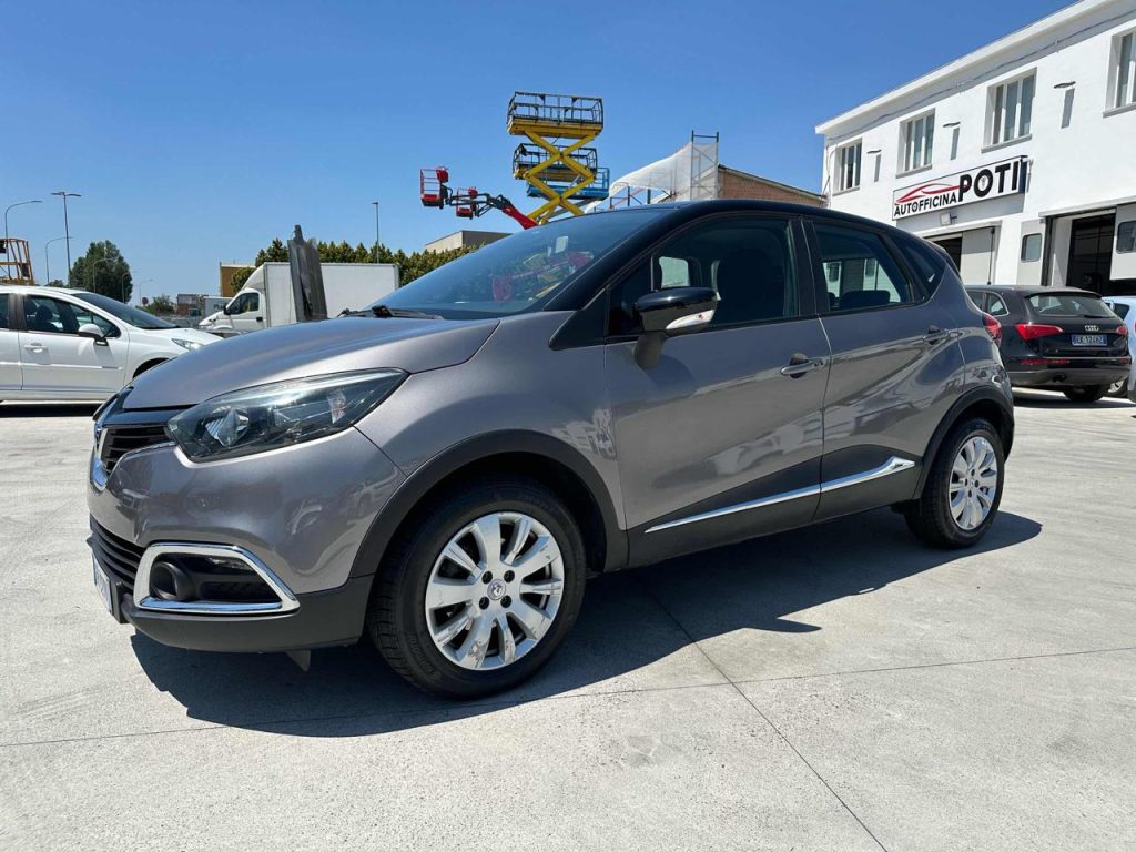RENAULT Captur usata