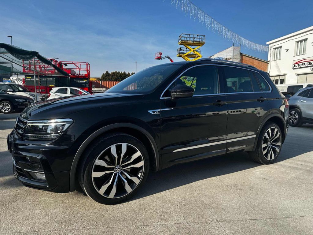 VOLKSWAGEN Tiguan usata